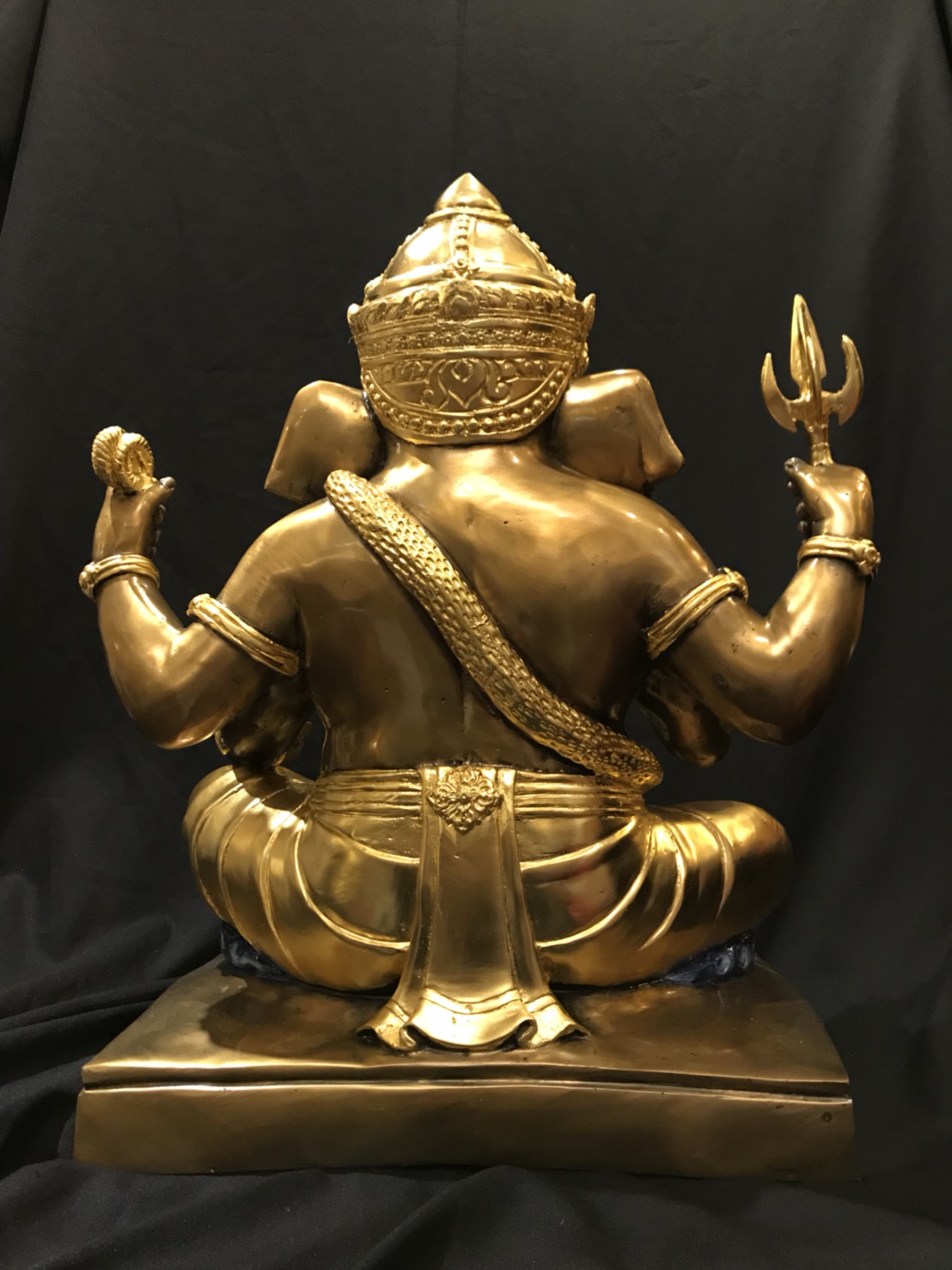 พระพิฆเนศ ปางเอกทันตะ หน้าตัก 16 นิ้ว (ฐานเหลี่ยม)