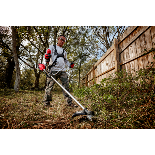 MILWAUKEE รุ่น M18 FBCU-0 เเครื่องตัดหญ้าไร้สาย 18 โวลต์ พร้อมเครื่องชาร์จและแบตเตอรี่ 18V@5.0AH x 2 ก้อน