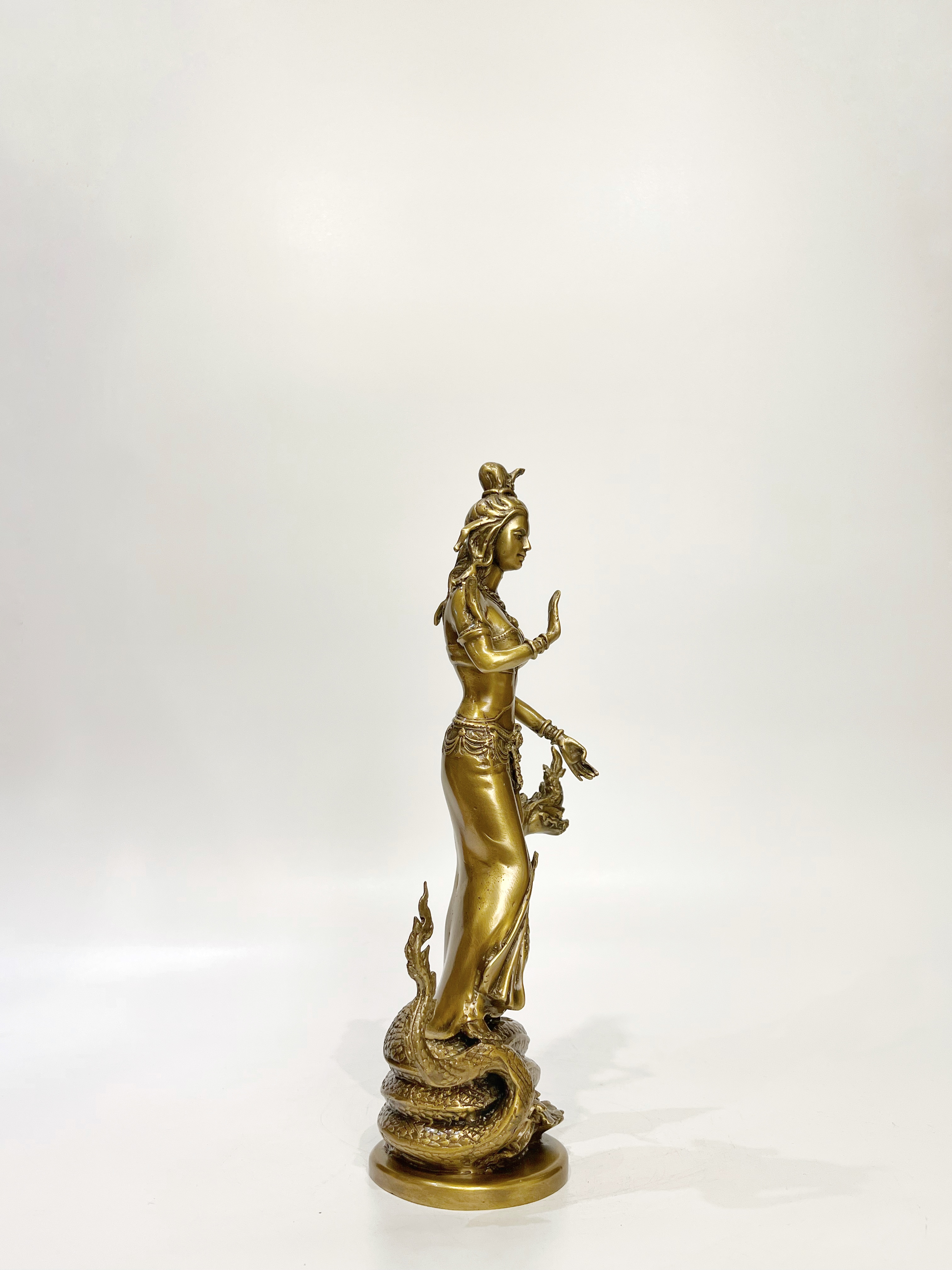 นาคาธิปดีศรีสุทโธ และ นาคีศรีปทุมมา (ขนาดสูง 14 นิ้ว)