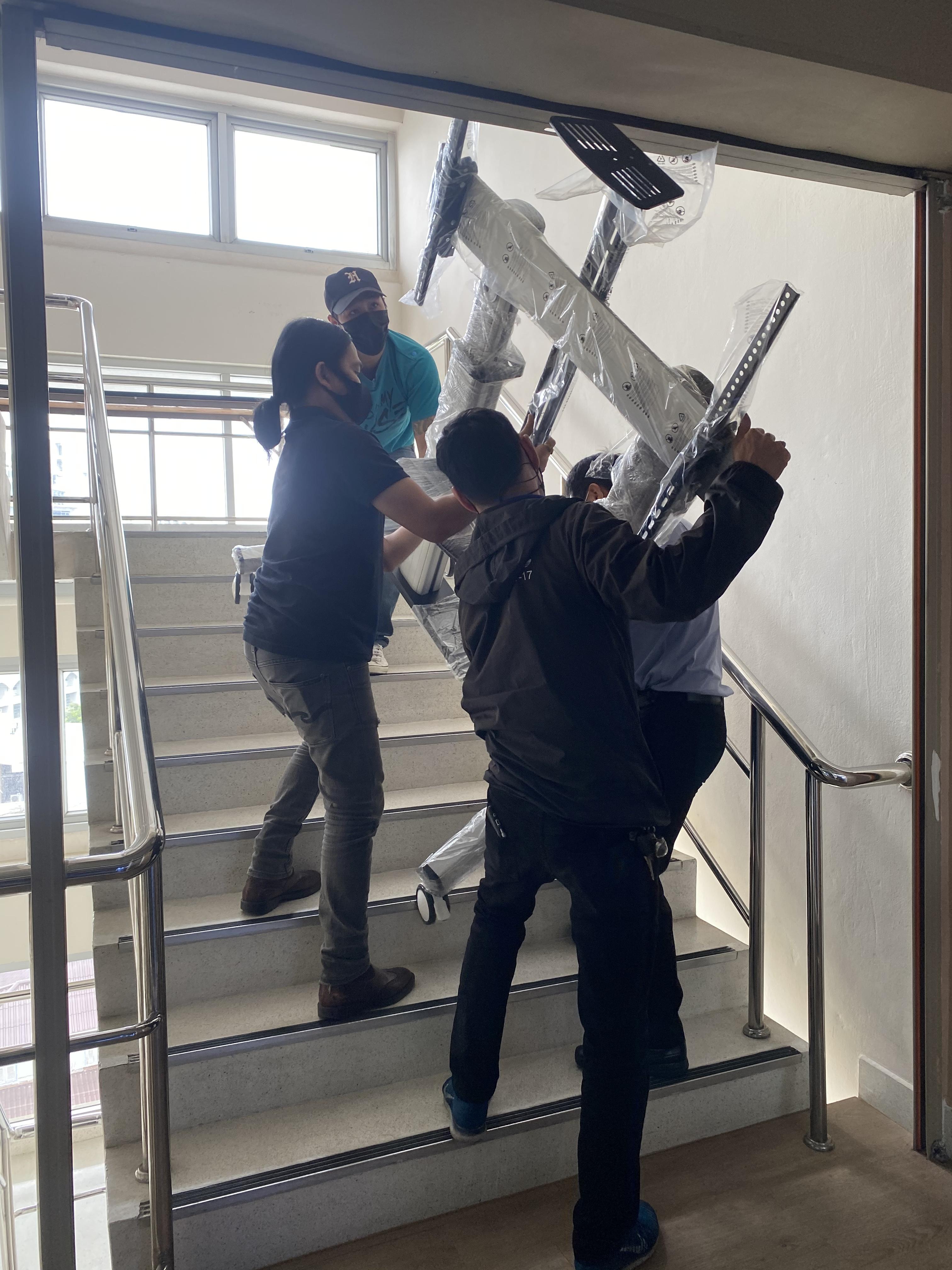 JMTVSTAND MT-F8200 ขาตั้งพื้นทีวีมีล้อเลื่อน(TV Stand) วัสดุ Aluminium อลูมิเนียม แบบล้อเลื่อนปรับสูง/ต่ำได้ 55"-98" นิ้ว{รับประกันสินค้า 3 ปี}0964746498