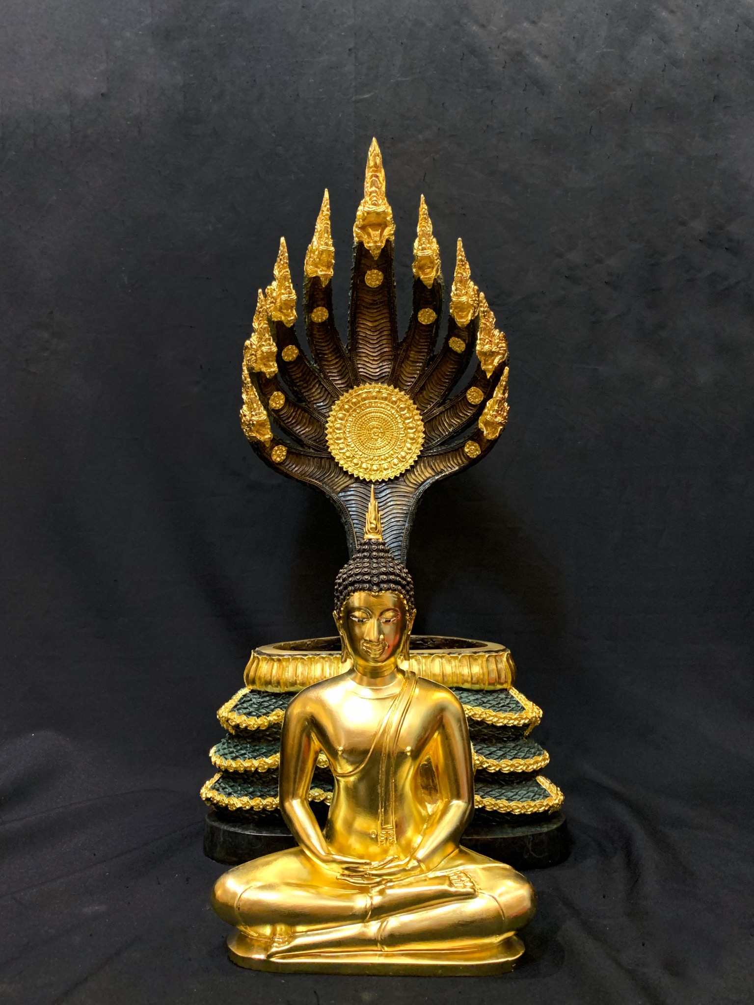 พระนาคปรก (นาค 9 เศียร) หน้าตัก 9 นิ้ว