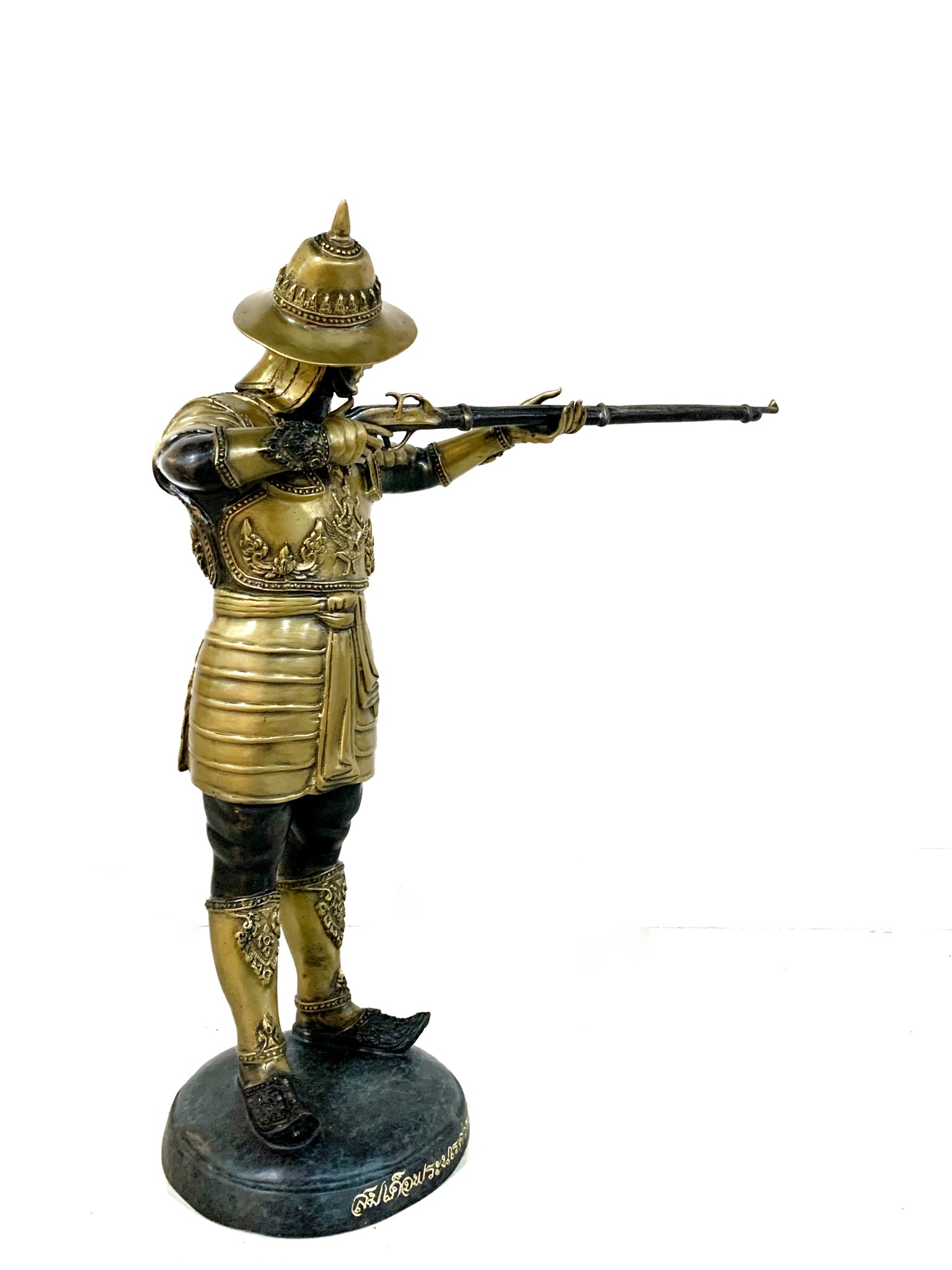 พระนเรศวรมหาราช ทรงพระแสงปืนต้น หน้าตัก 9 นิ้ว