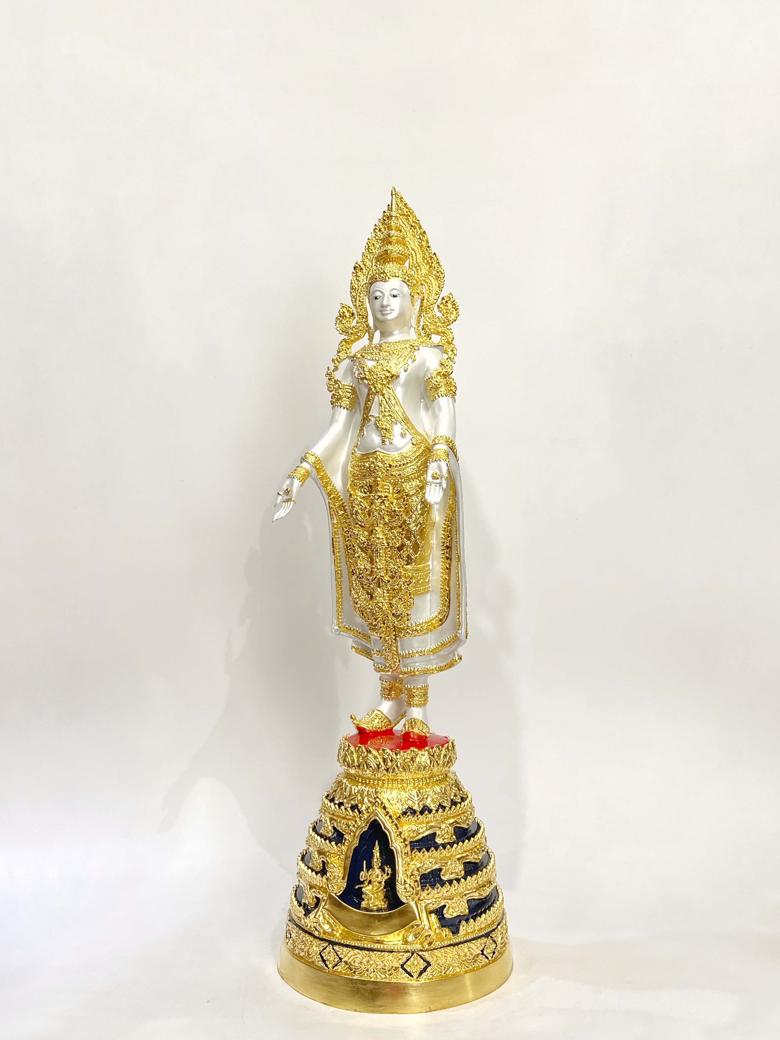 พระพุทธมหาจักรพรรดิ ปางเปิดโลก สูง 32 นิ้ว