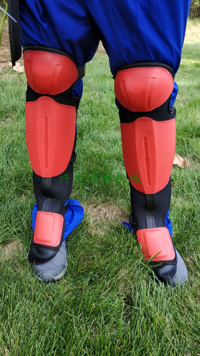 สนับแข้งตัดหญ้า