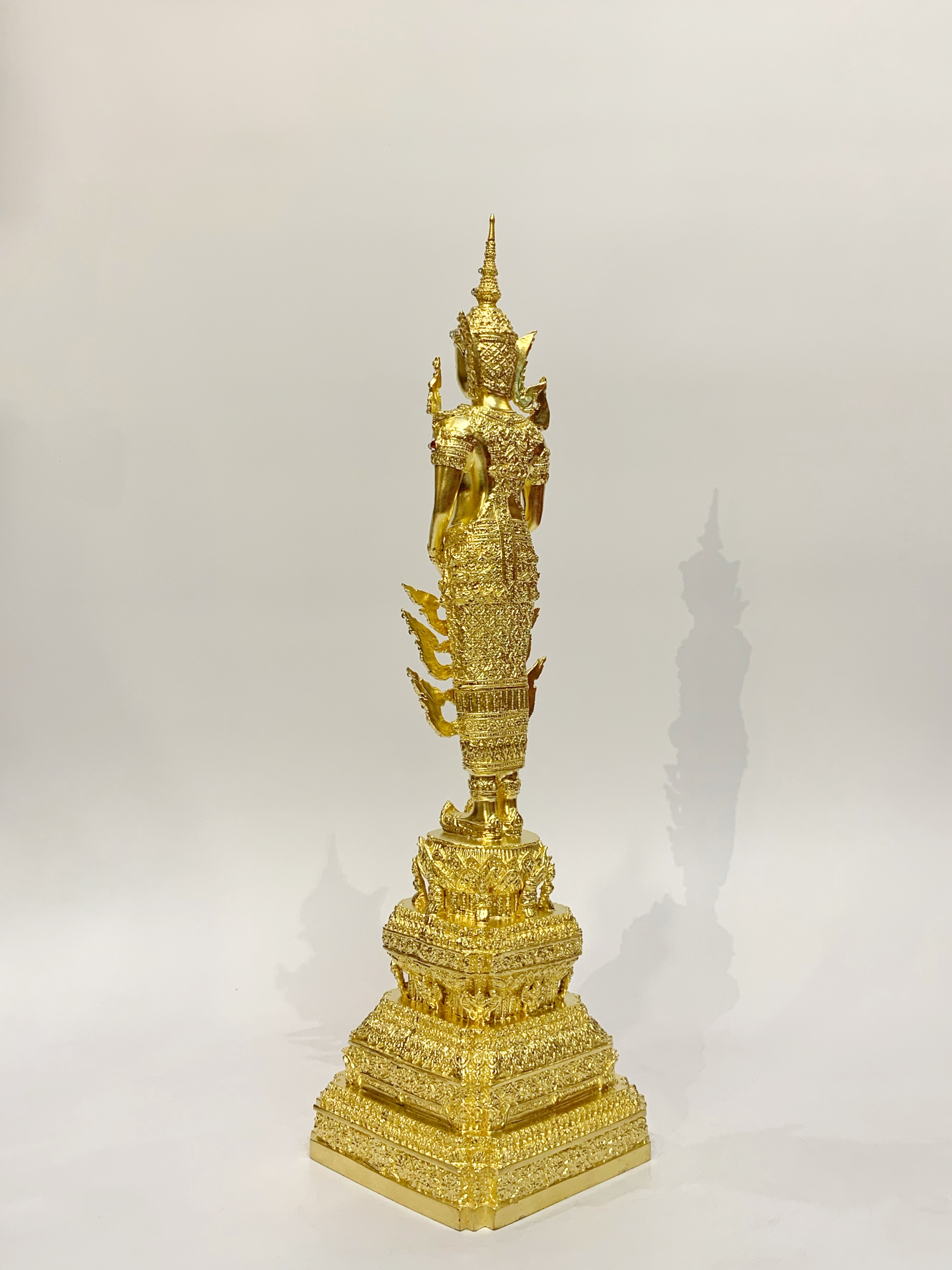 พระพุทธรูปปางถวายเนตร ทรงเครื่องจักพรรดิ์ หน้าตัก 5 นิ้ว