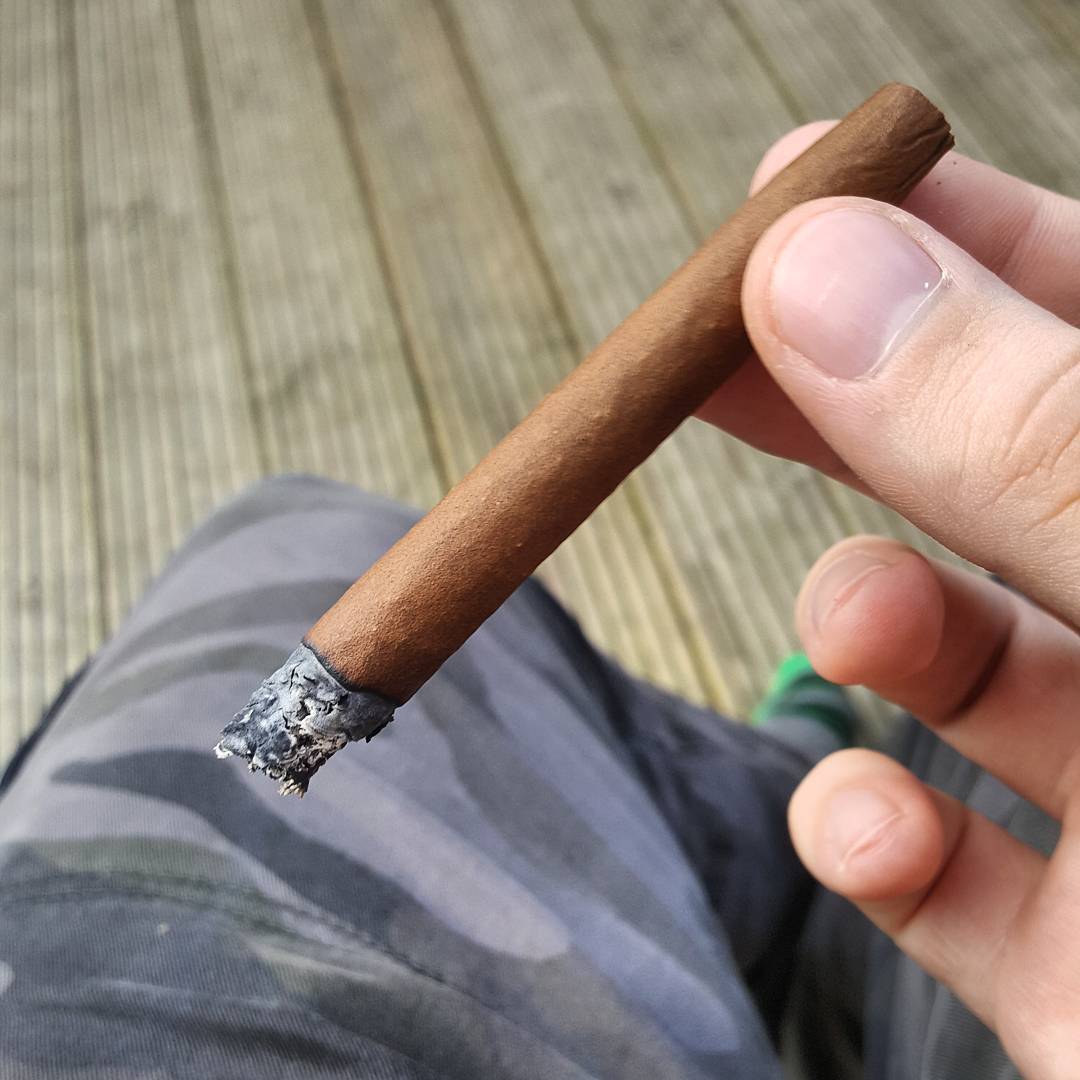 handelsgold (วนิลา) (ไม่ต้องตัด)