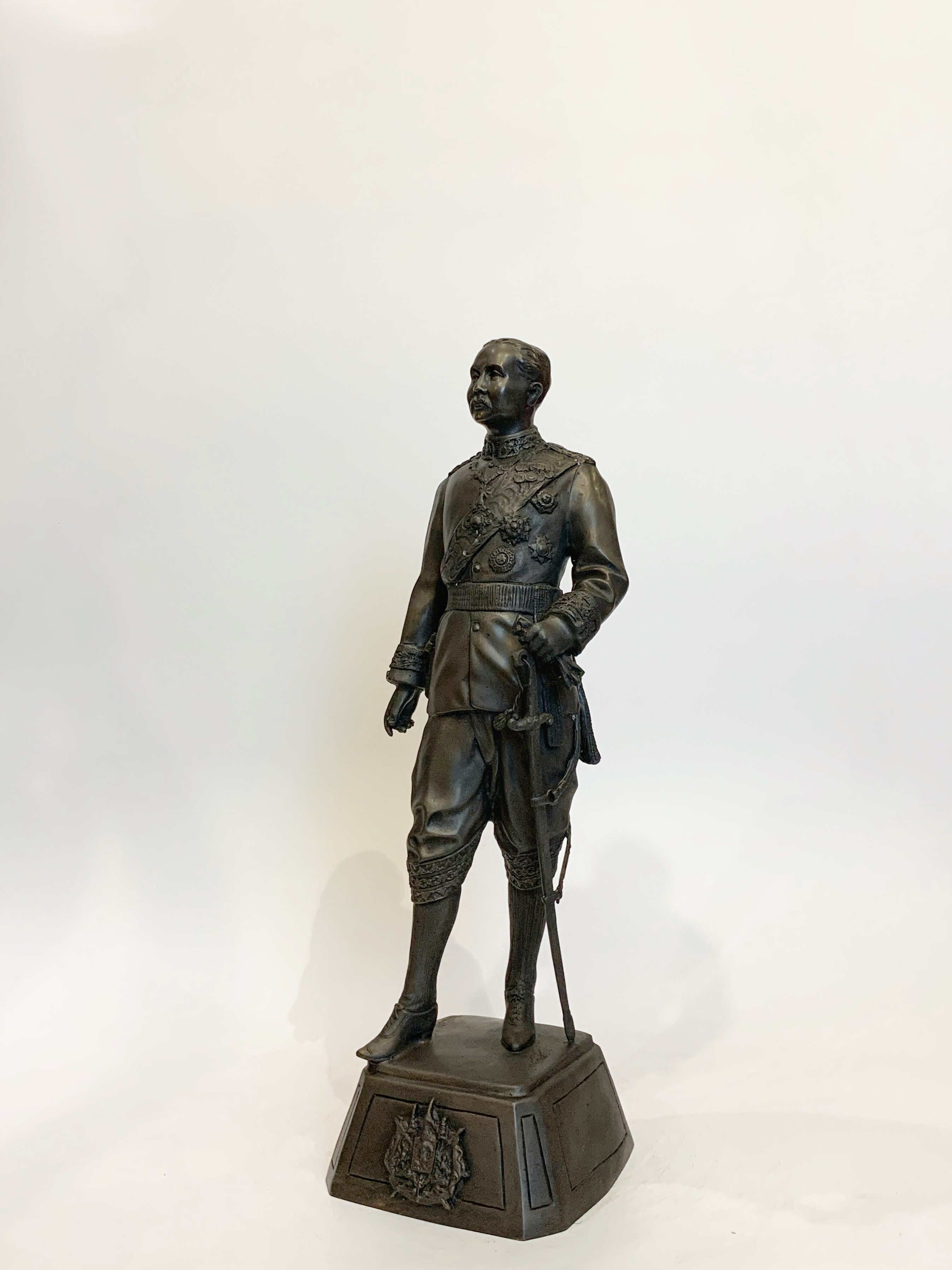 รัชกาลที่ 5 หน้าตัก 9 นิ้ว