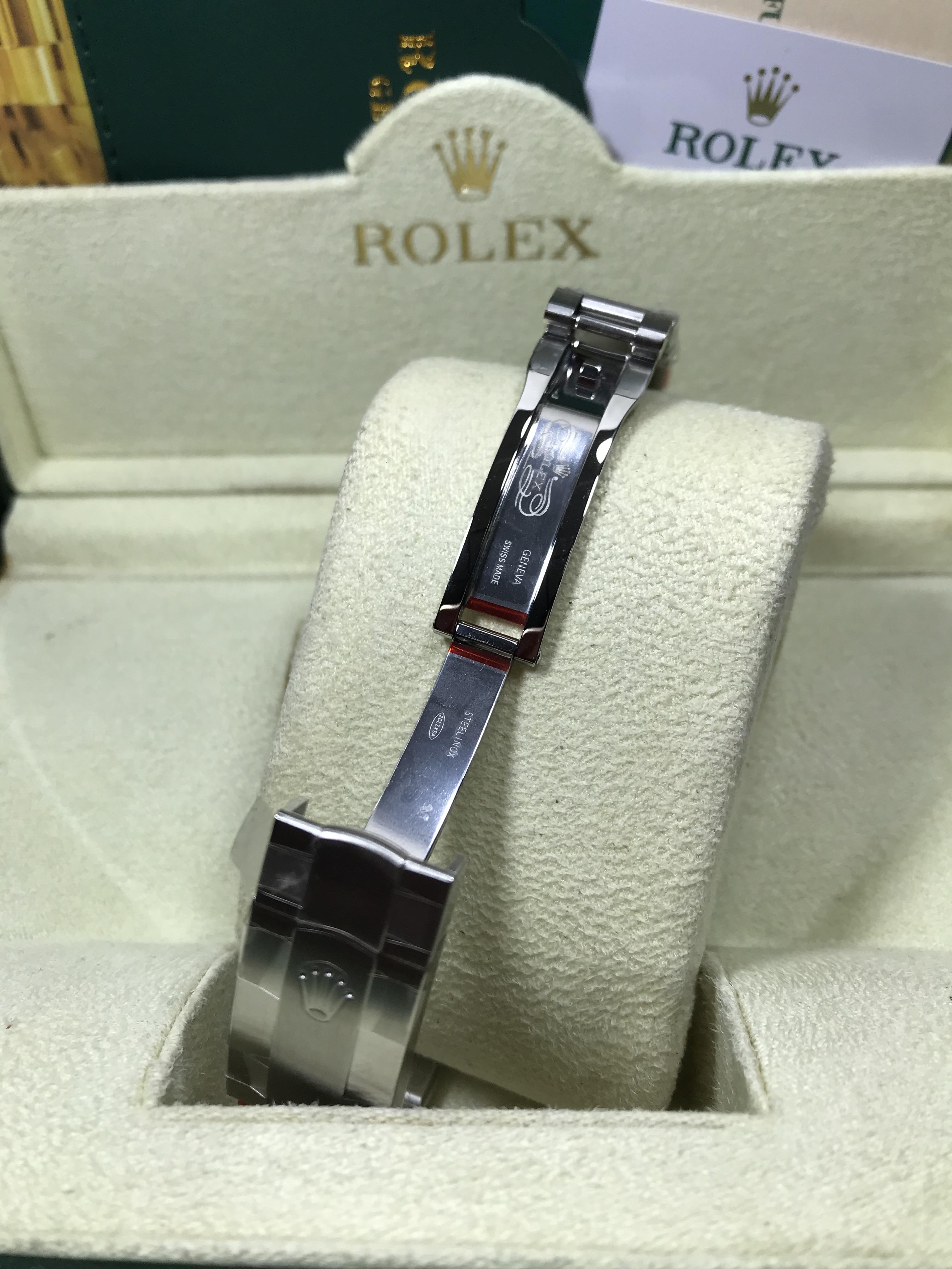 Rolex Oyster Perpetual 31 (Swiss EW)