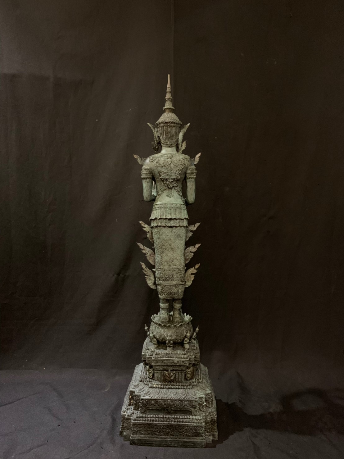 พระสยามเทวาธิราช ทรงเครื่องจักรพรรดิ์ หน้าตัก 9 นิ้ว