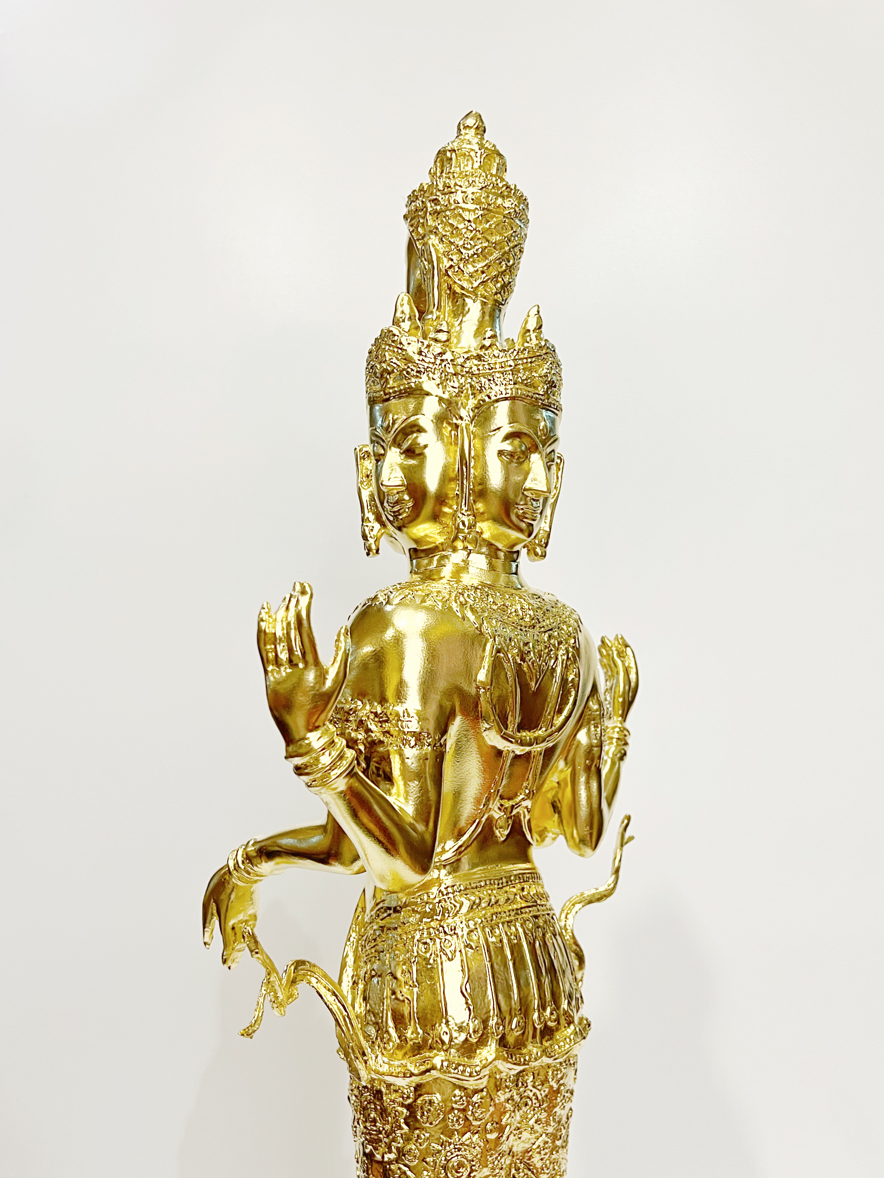 พระตรีมูรติ หน้าตัก 9 นิ้ว