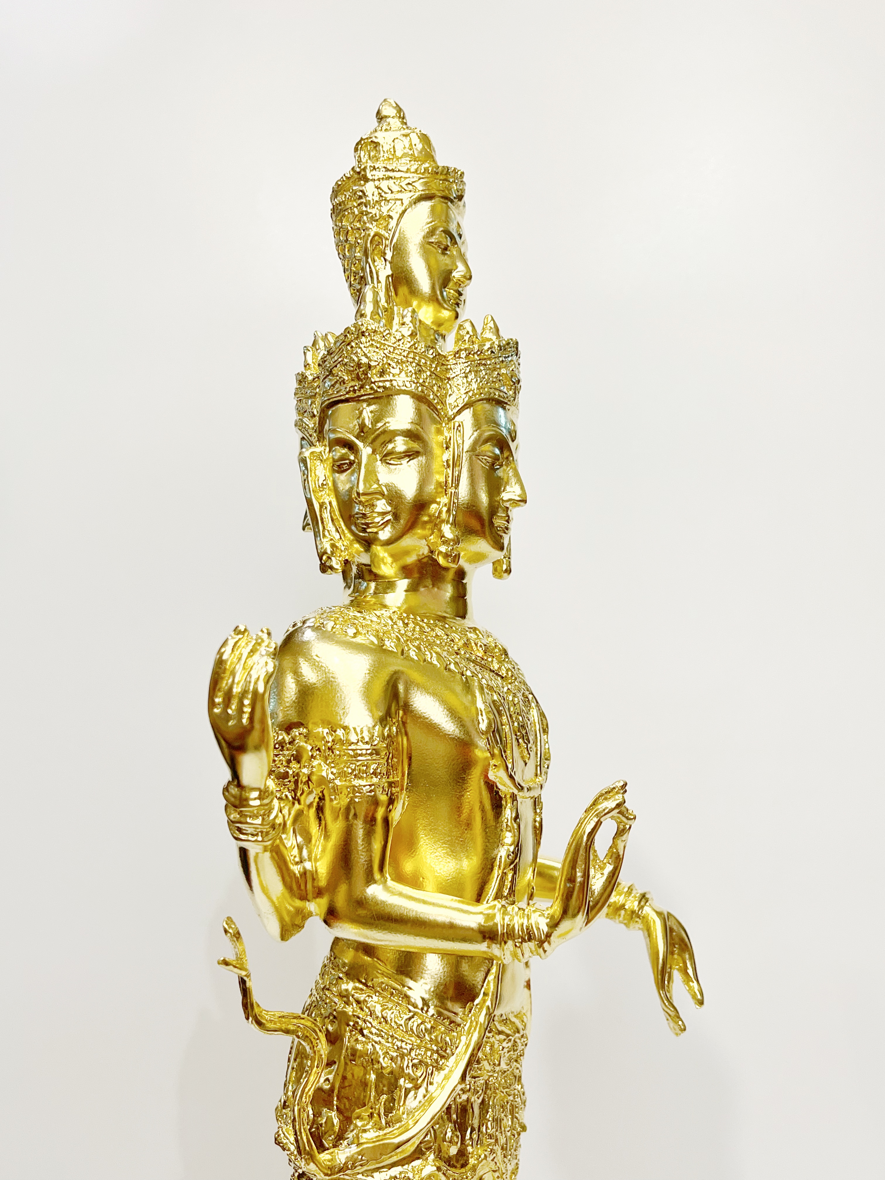 พระตรีมูรติ หน้าตัก 9 นิ้ว