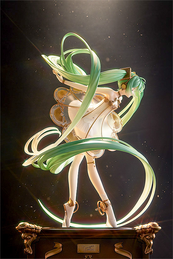 (Pre-Order) Hatsune Miku Symphony 5th Anniversary ver. - 1/1 (Good Smile Company)