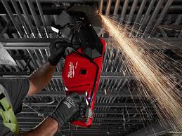 MILWAUKEE รุ่น M18 FCOS230-0G0 เครื่องตัดไร้สายขนาด 9 นิ้ว แรงดัน 18 โวลท์ เครื่องเปล่า