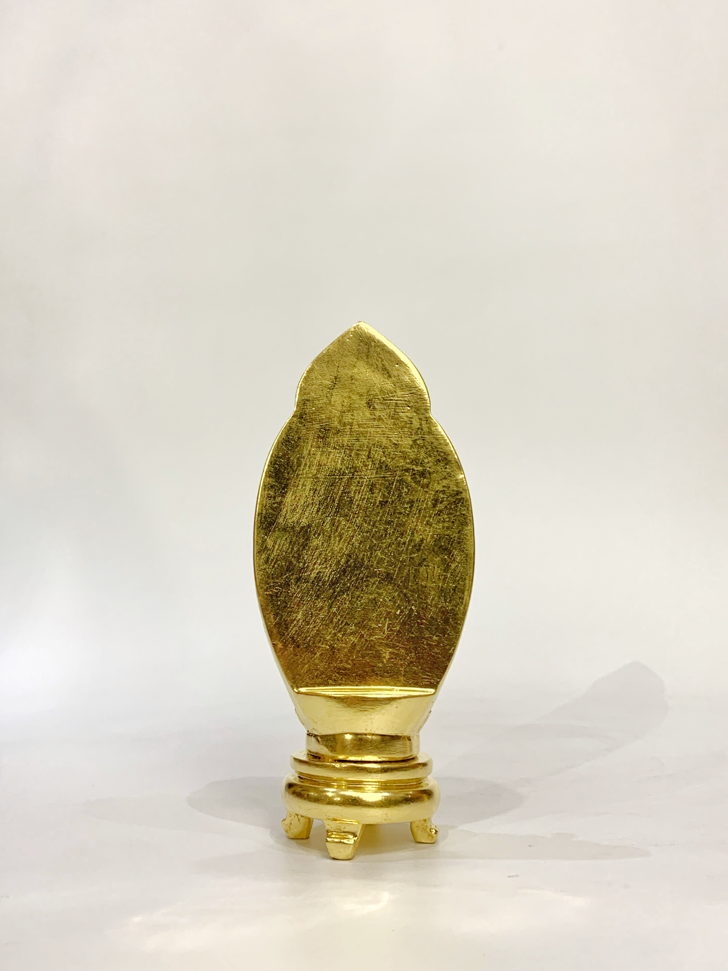 พระโพธิสัตว์กวนอิม เจ้าแม่กวนอิม ปางพันมือ (ยืน)