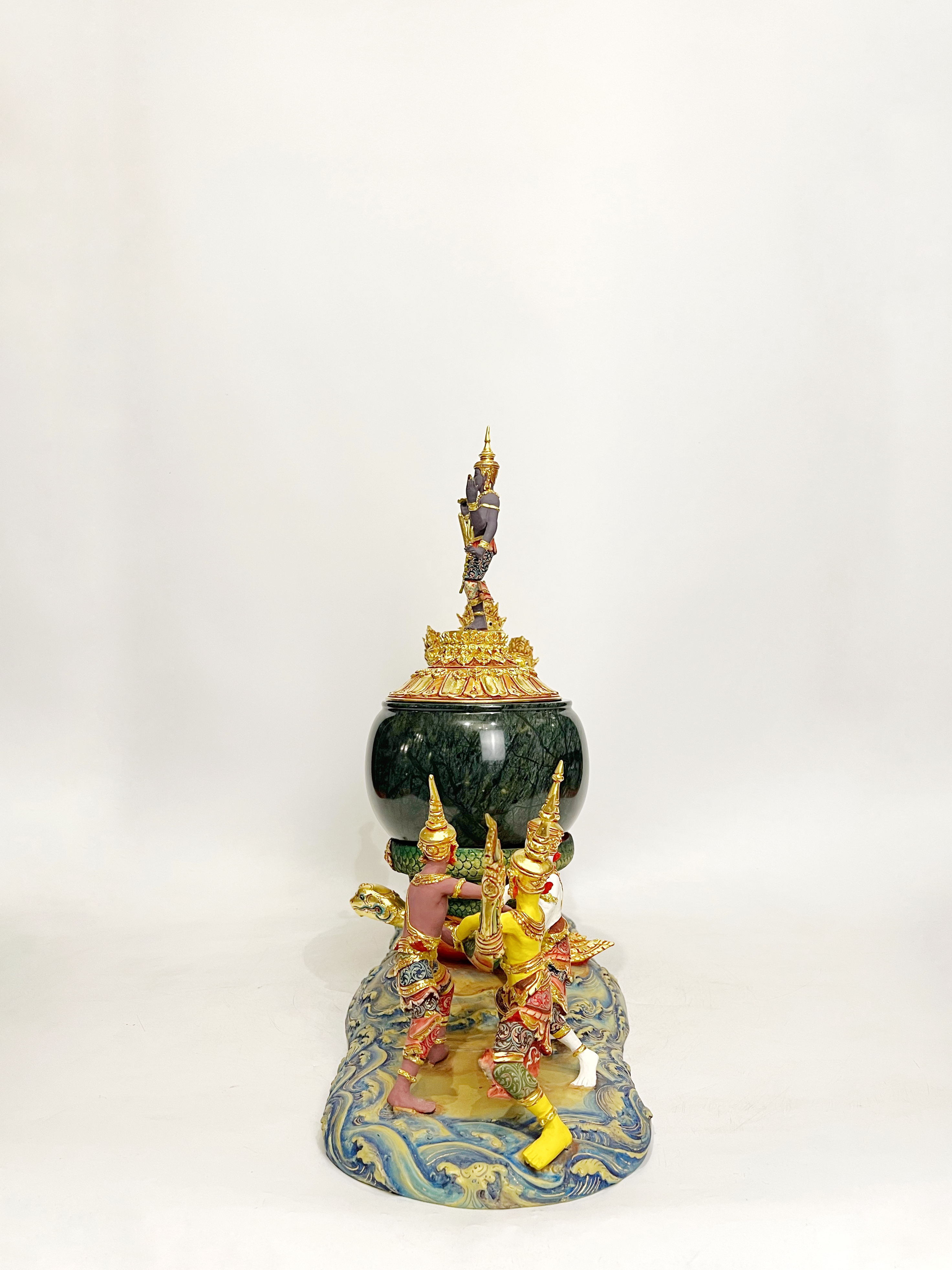 ครอบน้ำอมฤต พระนารายณ์กวนเกษียรสมุทร พร้อมฐานหินอ่อน