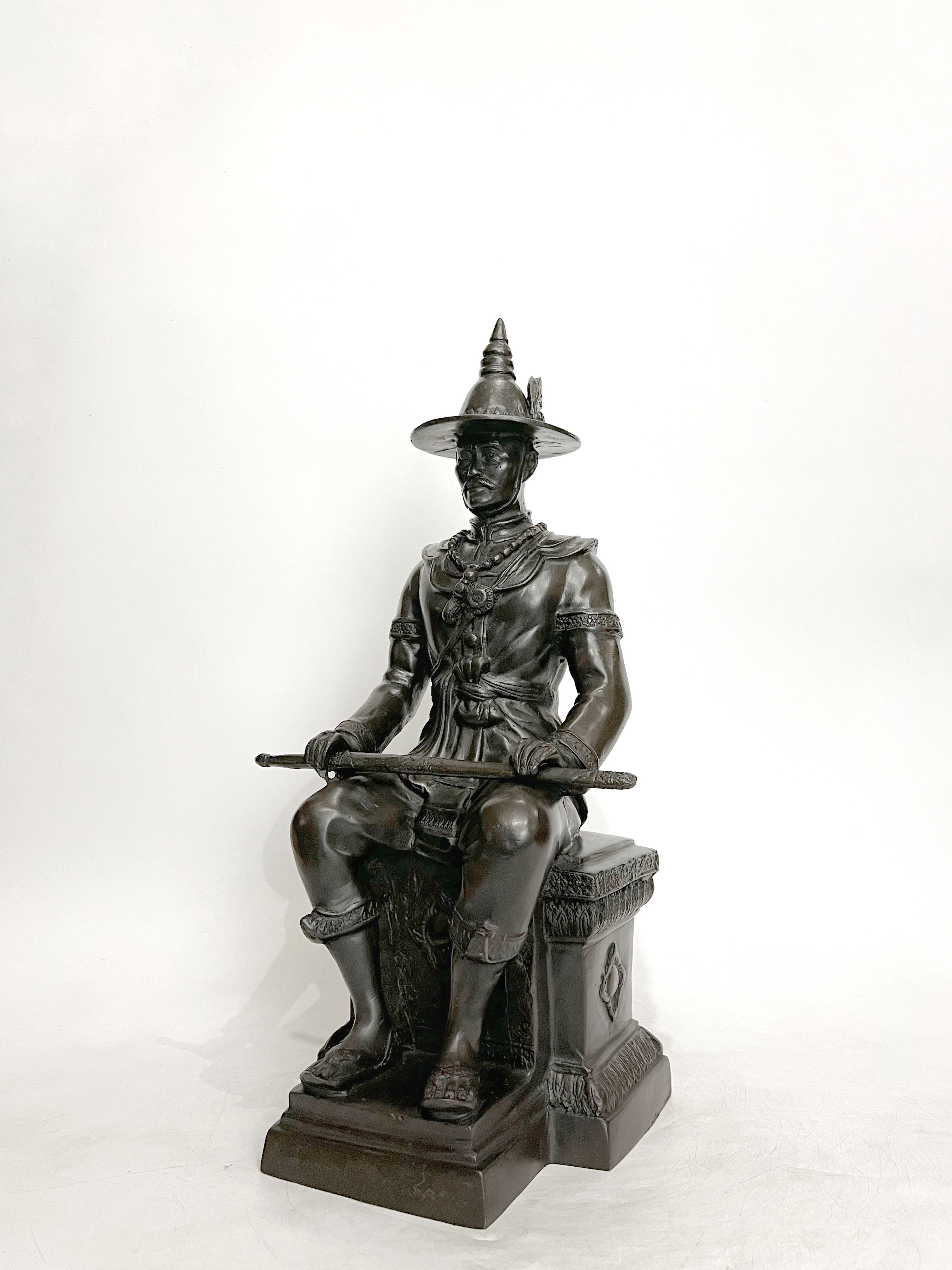 สมเด็จพระเจ้าตากสินมหาราช นั่งบัลลังก์ หน้าตัก 12 นิ้ว