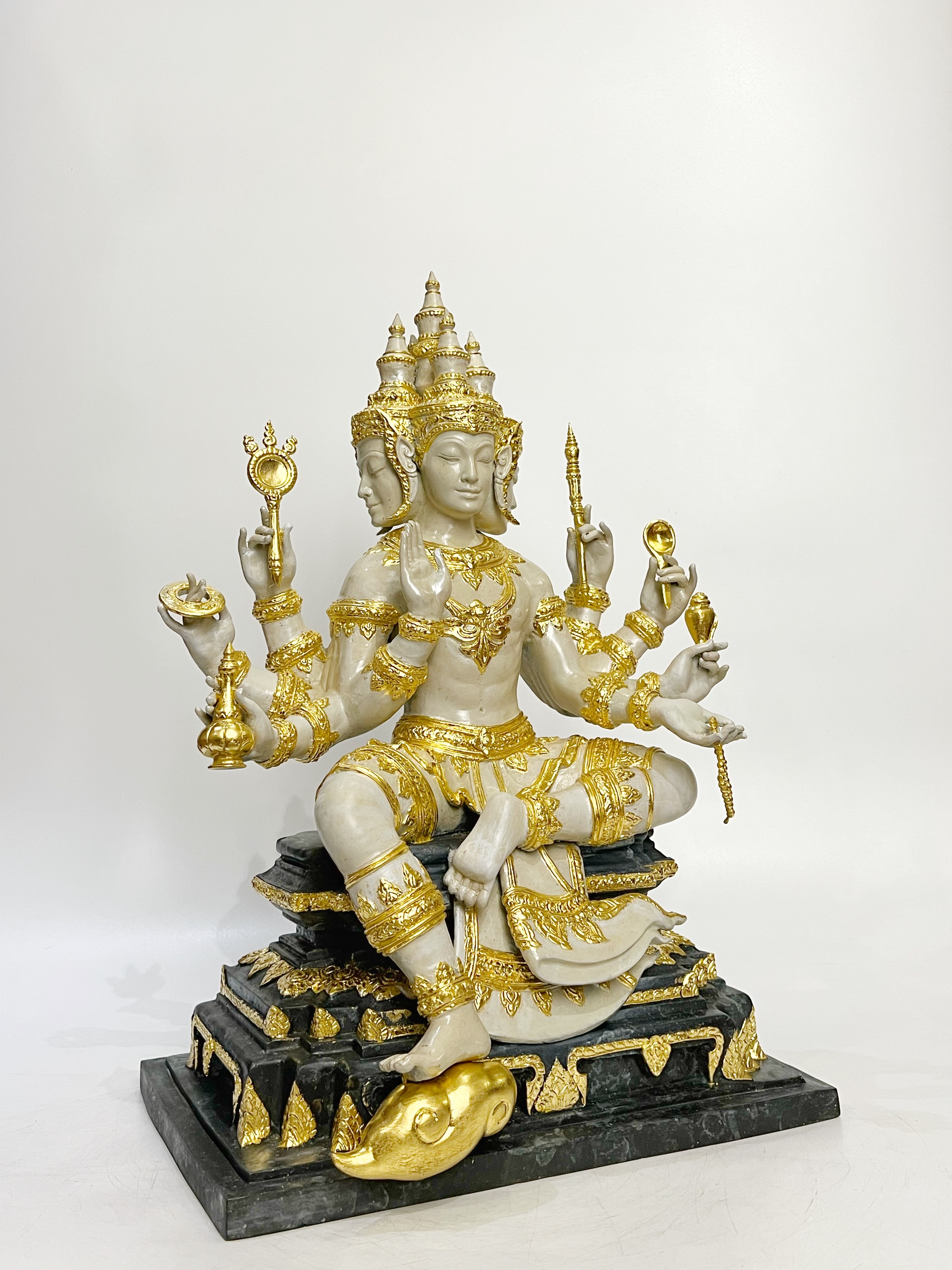 พระพรหมรวยเหนือเมฆ หน้าตัก 9 นิ้ว (หมายเลข 9)