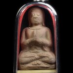 พระเนื้อดินเผา