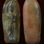 พระลีลาเม็ดขนุน