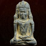 พระนั่งเทริดขนนก เนื้อดิน