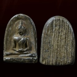 พระซุ้มกอไม่มีลายกนก เนื้อดำ