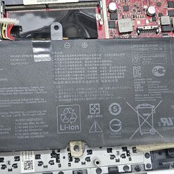 งาน เปลี่ยนแบตเตอรี่ โน๊ตบุ๊ค ASUS Gl504 อาการ เครื่องไม่สำรองไฟ แบตเตอรี่ไม่ชาร์จ ถอดปลัคแล้วดับ