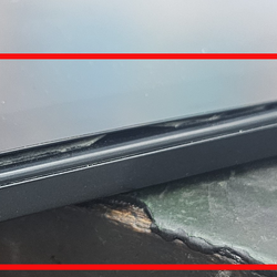 งาน เปลี่ยนแบตเตอรี่ โน๊ตบุ๊ค Toshiba อาการ จอเด้งออกมา เครื่องไม่สำรองไฟ แบตเตอรี่ไม่ชาร์จ ถอดปลัคแล้วดับ