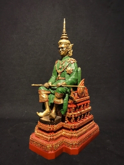 รัชกาลที่ 9 นั่งบัลลังก์ หน้าตัก 5 นิ้ว