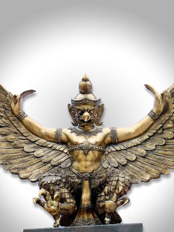 พญาครุฑ (แขวนผนัง)