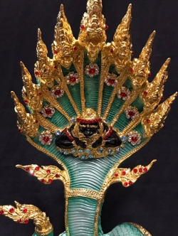 พญานาค 9 เศียร