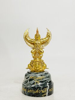 พญาครุฑ องค์บูชา รุ่น มหาเศรษฐี สูง 8 นิ้ว (ขนาดกลาง)