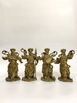 ท้าวจตุโลกบาล สูง 10 นิ้ว