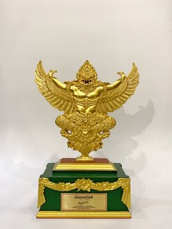 พญาครุฑองค์บูชา รุ่น เปิดขุมทรัพย์