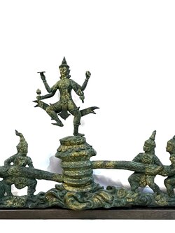 พระนารายณ์กวนเกษียรสมุทร (ตั้งโต๊ะ)