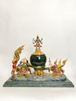 ครอบน้ำอมฤต พระนารายณ์กวนเกษียรสมุทร พร้อมฐานหินอ่อน