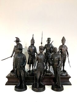 ประติมากรรมชุด 7 มหาราช หน้าตัก 9 นิ้ว