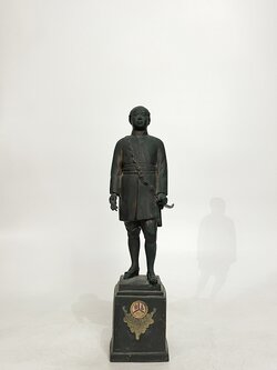 รัชกาลที่ 6 ครึ่งพระองค์