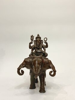 พระพิฆเนศทรงช้างเอราวัณ (ช้างสามเศียร)