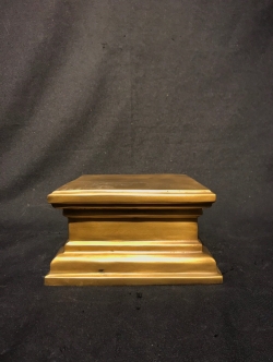 ฐานสัมฤทธิ์ ทรงสี่เหลี่ยม