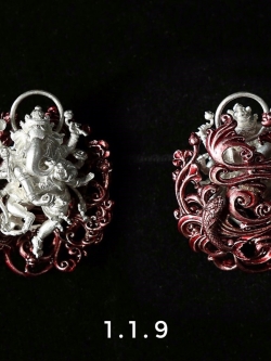 รูปหล่อลอยองค์ฉลุหลัง "พระศรีนาฏยมหาคเณศ" (ราคาอยู่ด้านล่าง)