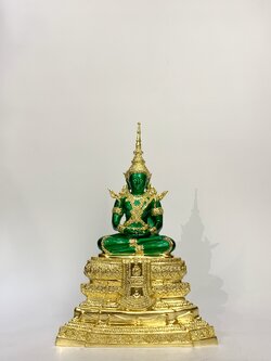 พระแก้วมรกต ทรงเครื่องฤดูร้อน หน้าตัก 5 นิ้ว