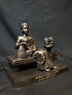 สมเด็จพระนางเจ้าสุนันทากุมารีรัตน์ หน้าตัก 7 นิ้ว