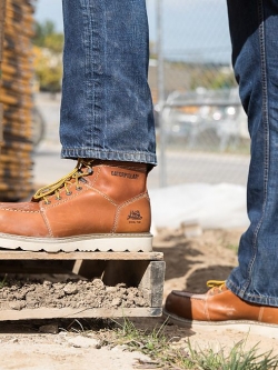 CAT® Tradesman ST ( P90886 )