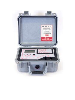 SEAWARD รุ่น Solar Utility Pro เครื่องทดสอบระบบโซลาร์เซลล์ที่ระดับ 1500V@40A ตามมาตรฐานยุโรป IEC 62446 และมาตรฐานการติดตั้งทางไฟฟ้าระบบการผลิตไฟฟ้าจากพลังงานแสงอาทตย์ที่ติดตั้งบนหลังคา ตามมาตรฐานของวิศวกรรมสถานแห่งประเทศไทย ในพระบรมราชูปถัมภ์