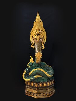 พญานาค สูง 149 cm.