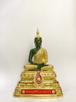 พระแก้วมรกต ทรงเครื่องฤดูฝน หน้าตัก 9 นิ้ว