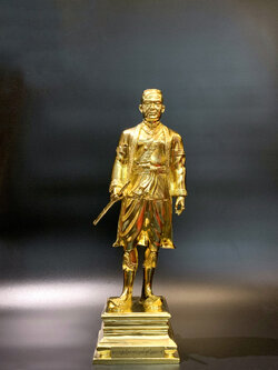 รัชกาลที่ 1 หน้าตัก 9 นิ้ว