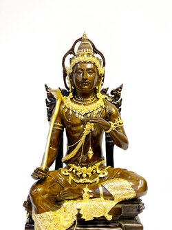 พระวิษณุกรรม รุ่น คุรุบูชา หน้าตัก 9 นิ้ว