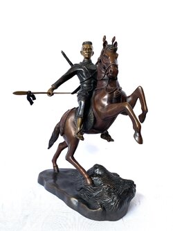 พระนเรศวรมหาราช ปราบไพรี หน้าตัก 9 นิ้ว (ทรงทวน)