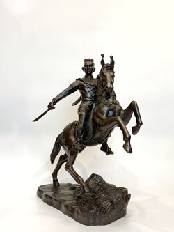 พระนเรศวรมหาราช ปราบไพรี หน้าตัก 9 นิ้ว (ทรงดาบ)